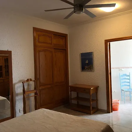 Casa De Huespedes El Almendro Guest house